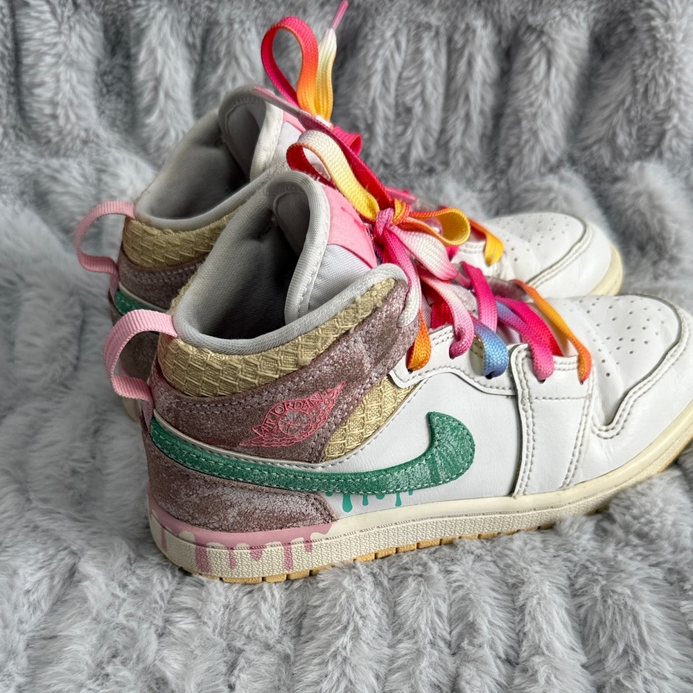 Nike Kids White Sneakers with Rainbow Laces - Picture 2 of 11